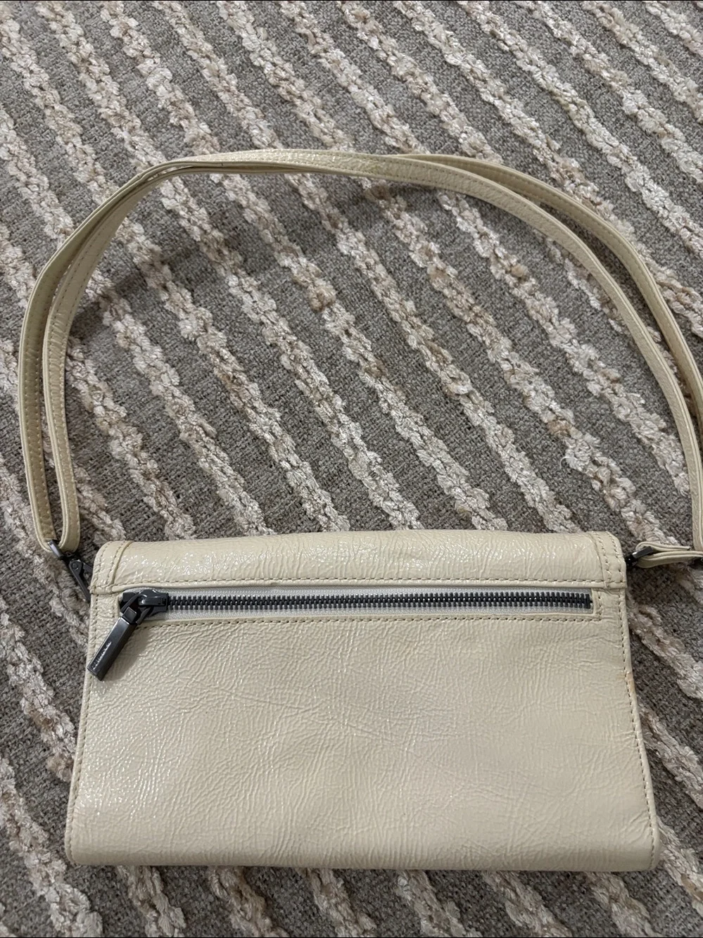 Hammitt AJ Crossbody Clutch in Alabaster Cream Wallet‎ Crossbody
